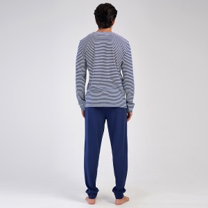 Pijamale Bărbați din Bumbac Interlok Vienetta | MAN Model 'My Family'. Prezentare pijama din spate.