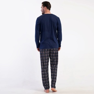 Pijamale Bărbați Mărimi Mari Vienetta | MAN Model 'Never Stop Exploring' - Prezentare pijama vedere din spate.