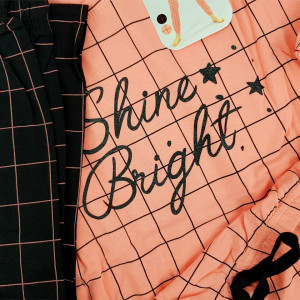 Pijamale Confortabile din Bumbac Vienetta Model 'Shine Bright' Culoare Roz