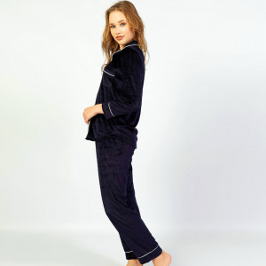 Pijamale Confortabile din Velur Catifea Vienetta Model 'Velvet Touch'