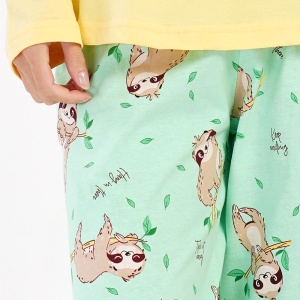 Pijamale Dama din Bumbac 100% Vienetta, Model 'Funny Day' Yellow. Prezentare pijama detaliu pantalon.
