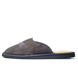 Papuci de Casă Plușați Îmblăniți cu Lână, Model 'Soft & Strong' Classic Gray - Prezentare papuci vedere din lateral.