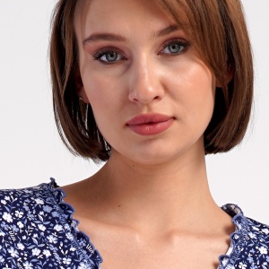 Camasa de Noapte din Bumbac 100% Vienetta Model 'Garbo' - Prezentare model.