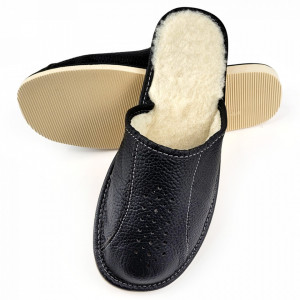 Papuci de Casa Imblaniti cu Lana de Oaie Culoare Negru Model 'New Black in Town' 