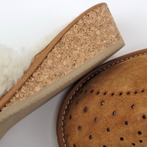 Papuci de Casa din Piele cu Talpa de Plută și Îmblăniți cu Lână , Model 'Natural Confort'