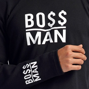 Pijamale Bărbați din Bumbac Interlok Vienetta | MAN Model 'Boss Man'. Prezentare pijama detaliu imprimeu bluză.