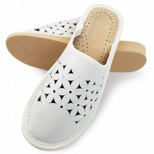 Papuci de Casa Vara din Piele Culoare Alb Model 'White Flowers'