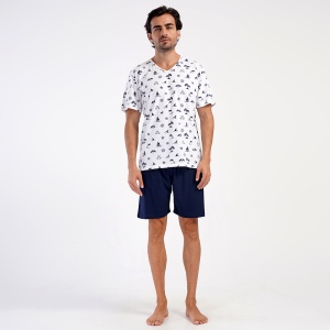 Pijama Barbati cu Pantalon Scurt Vienetta|MAN Model 'Nautical Breeze'. Prezentare pijama din față.