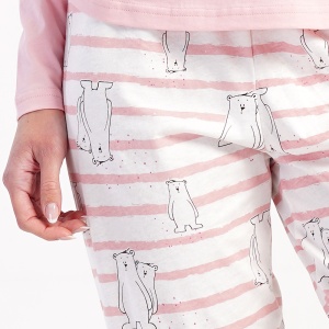 Pijama Damă din Bumbac 100% Vienetta, Model 'Love All You Need' - prezentare detaliu imprimeu pantalon.