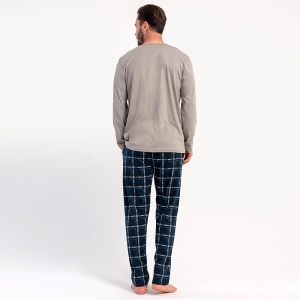 Pijamale Bărbați din Bumbac 100% Vienetta | MAN Model 'World Wide' Gray - Prezentare pijama din spate.