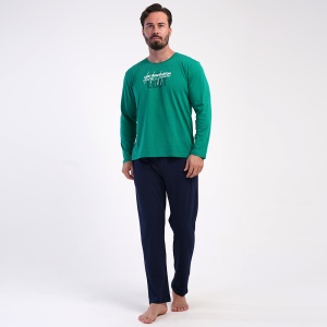 Profil lateral al pijamalei pentru bărbați Vienetta|MAN Bright Green, arătând potrivirea lejeră pe siluetă.