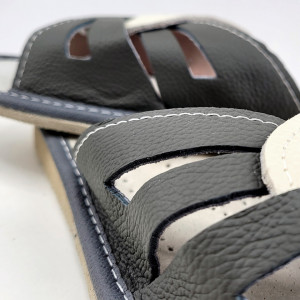 Papuci de Casa Vara din Piele Culoare Alb/Negru Model 'Castra Regia' Gray