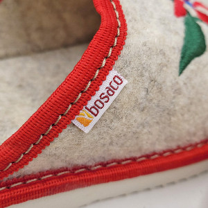 Papuci de Casa Universali din Postav Model 'Heritage Petals' Red Bosaco®
