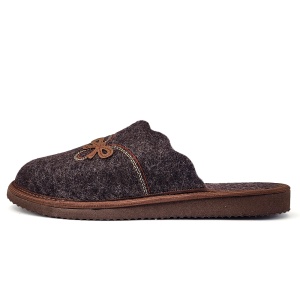 Papuci de Casă din Postav Model Vogue Brown . Prezentare papuci din lateral.