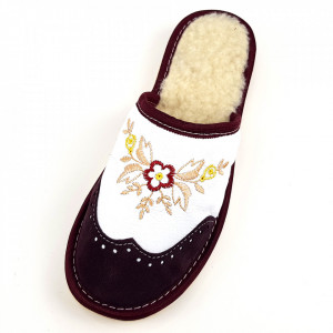 Papuci de Casa din Piele Intoarsa Imblaniti cu Lana Model 'London Brogue Inspire' Burberry