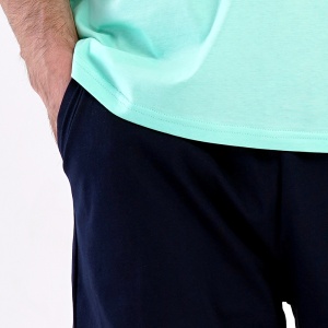 Pijamale Barbati cu Pantalon Scurt Vienetta|MAN Model 'Off Road Motorcycle'. Prezentare pijama detaliu buzunar.