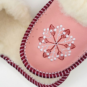Papuci de Casa Dama Imblaniti cu Lana de Oaie Model 'Creation' Pink