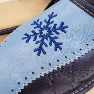 Papuci de Casa Dama Imblaniti cu Lana de Oaie Model 'Frozen Winter' Blue