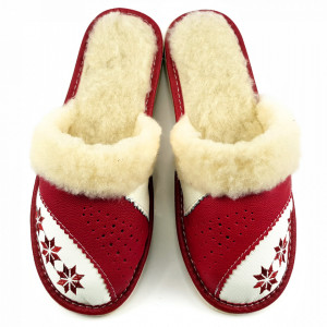 Papuci de Casa Dama Imblaniti cu Lana de Oaie Model 'Spirit of Winter' Burgundy
