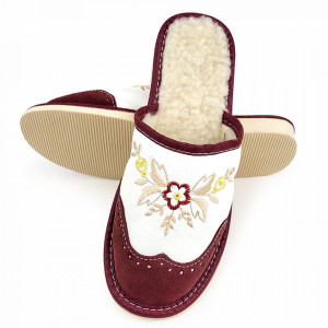 Papuci de Casa din Piele Intoarsa Imblaniti cu Lana Model 'London Brogue' Red Plump
