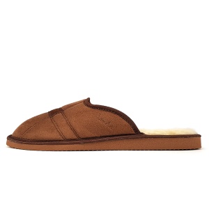 Papuci de Casă Plușați Îmblăniți cu Lână 'Soft & Strong' Classic Light Brown - Prezentare cu vedere din lateral.