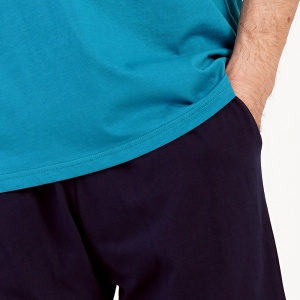 Pijama Barbati cu Pantalon Scurt Vienetta|MAN Model 'Unleash the Beast'. Prezentare pijama detaliu buzunar.