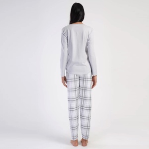 Pijama Dama din Bumbac Vienetta Model 'Hug Me' | Bucurie și Picanterii. Prezentare din spate.