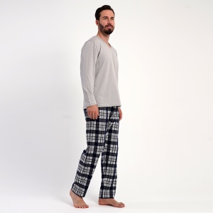 Pijamale Bărbați Mărimi Mari Vienetta | MAN Model 'Privilege' Gray Beige - Prezentare pijama din lateral.