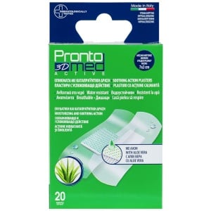Imagine cu un pachet de plasturi cu aloe vera, având o imagine stilizată a unei frunze de aloe vera pe ambalaj. Pe ambalaj se află și informații despre caracteristicile produsului, cum ar fi "Aloe vera naturală", "Respirabil", "Adeziv puternic" și "Marime