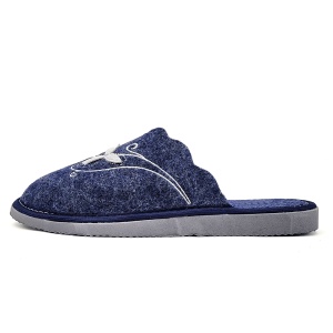 Papuci de Casă din Postav Model 'Royal Petal' - Prezentare din lateral.