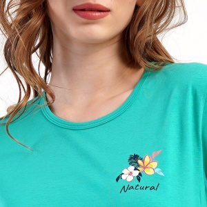 Pijama Damă din Bumbac Vienetta 'Natural Flowers' Bright Green - Prezentare detaliu imprimeu bluză.