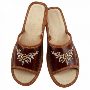 Women's Leather Slippers, Summer Season, Brown Color, Model 'Mucatra Beauty'