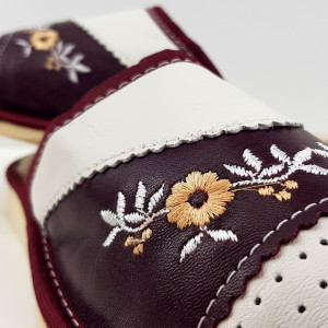 Papuci de Casa Dama Imblaniti cu Lana de Oaie Model 'Flower Garlands' Chic