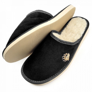 Papuci de Casa din Piele Imblaniti cu Lana Naturala Model 'Touching Bear' Black