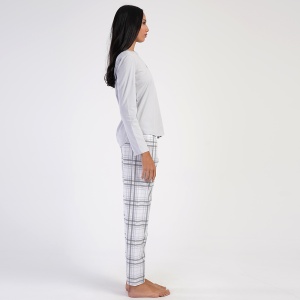 Pijama Dama din Bumbac Vienetta Model 'Hug Me' | Bucurie și Picanterii. Prezentare din lateral.