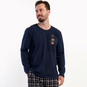Pijamale Bărbați Mărimi Mari Vienetta | MAN Model 'Never Stop Exploring' - Prezentare pijama bluză.