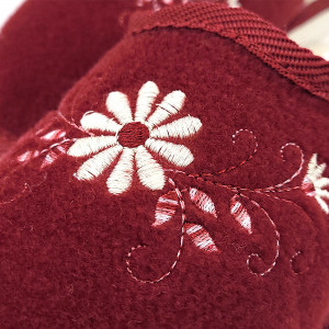 Papuci de Casa din Postav Imblaniti cu Lana de Oaie 'Rustic Elegance' Burgundy