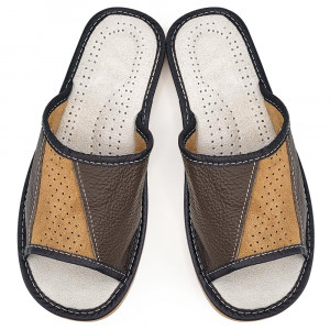 Summer Slippers in Brown Leather Model 'Steady Ground' Brown