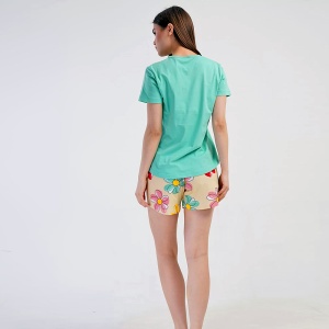Pijama Damă din Bumbac 100% Vienetta, Model 'Flowers' - prtezentare pijama din spate.