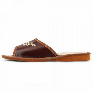 Papuci de Casa Dama din Piele, Sezon Vara, Culoare Maro, Model 'Mucatra Beauty'