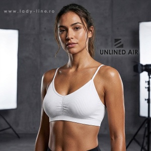 Confort superior și libertate naturală de mișcare pentru un look athletic.