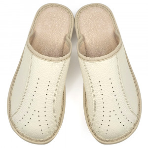 Cloth slippers - Nature's Embrace Black. Natural comfort and warmth in your home. Made from natural materials, these slippers will give you the comfort and warmth you need to relax. Minimalist and elegant design.