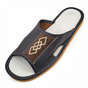 Papuci de Casa Barbati Sezon Vara Material Piele Culoare Maro Model 'Brown Diamond'