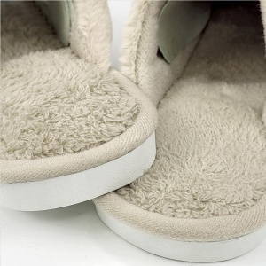 papuci-casa-dama-blanita-pufuasa-just-love-greige-cappuccino-antiderapant-grosime-interior.jpg