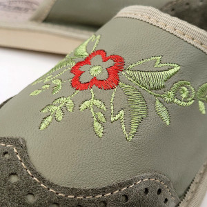 Papuci de Casa din Piele Culoare Verde, Model 'Summer London Brogue' Kaki