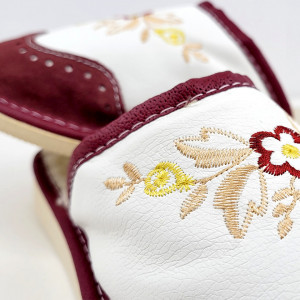 Papuci de Casa din Piele Intoarsa Imblaniti cu Lana Model 'London Brogue' Red Plump