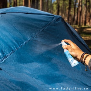 Spray Impermeabilizare Haine, Papuci, Corturi | Protecție Umiditate & Murdărie | Piele & Țesături Respirabile