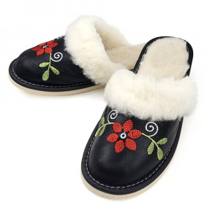 Papuci de Casa Dama Imblaniti cu Lana de Oaie Model 'FairyLand' Black