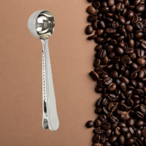 Clema pungi cafea cu lingura dozatoare-Quttin
