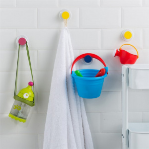 Set 6 carlige multicolore cu ventuza. Carlige cu ventuza, multiple utilizari.